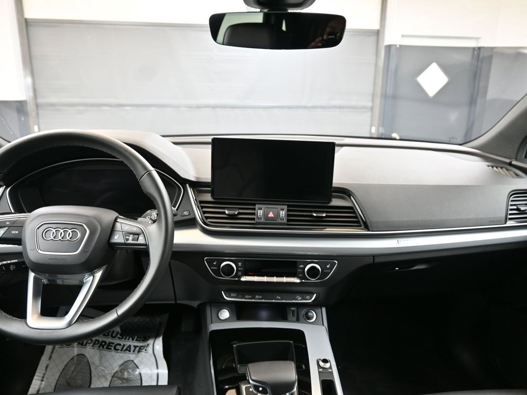 Certified 2025 Audi Q5 2.0T Premium w/ Convenience Plus Package image 22