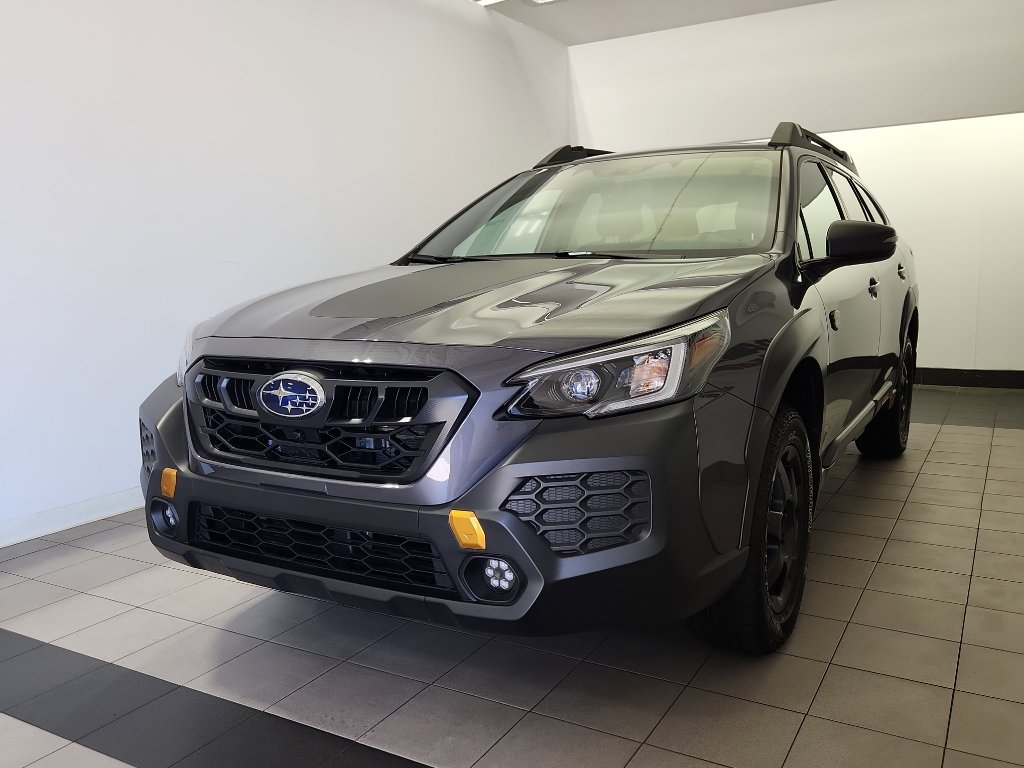 Used 2025 Subaru Outback Wilderness AWD/4WD image 2