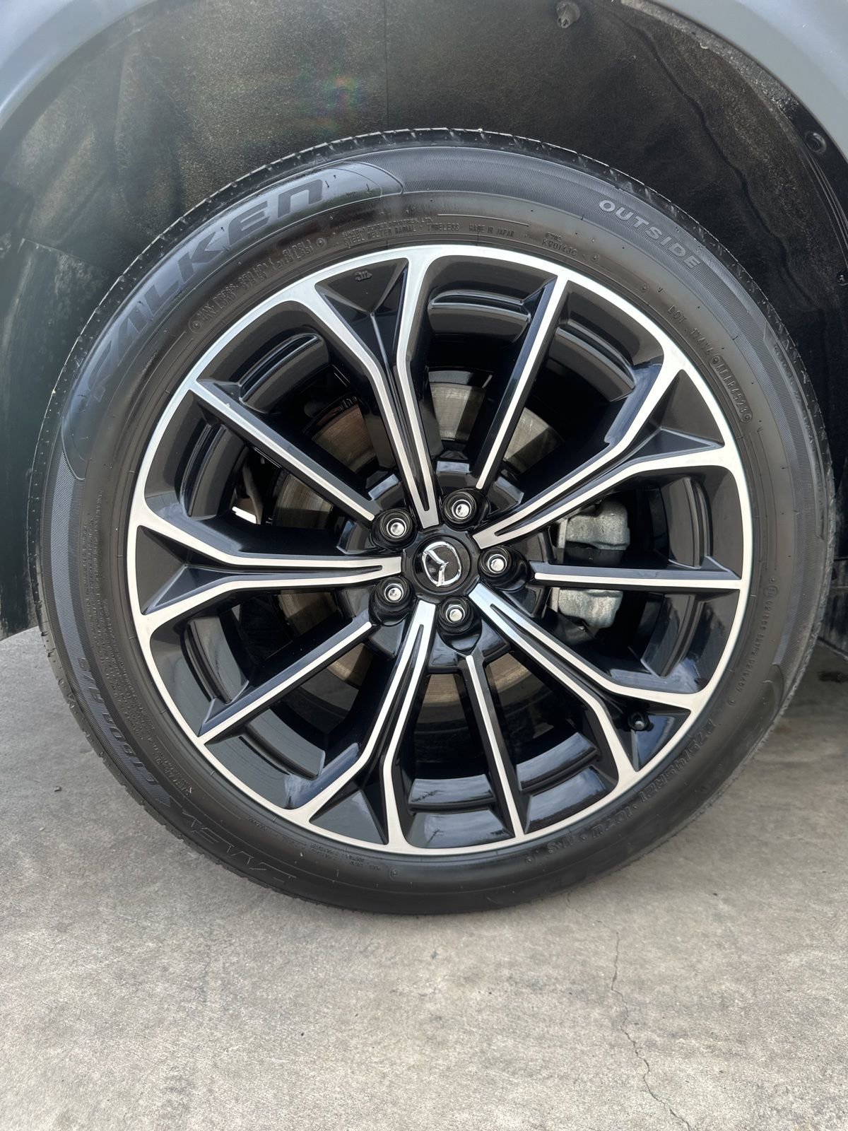 Certified 2025 MAZDA CX-70 Plug-In Hybrid w/ Premium Pkg AWD/4WD image 19