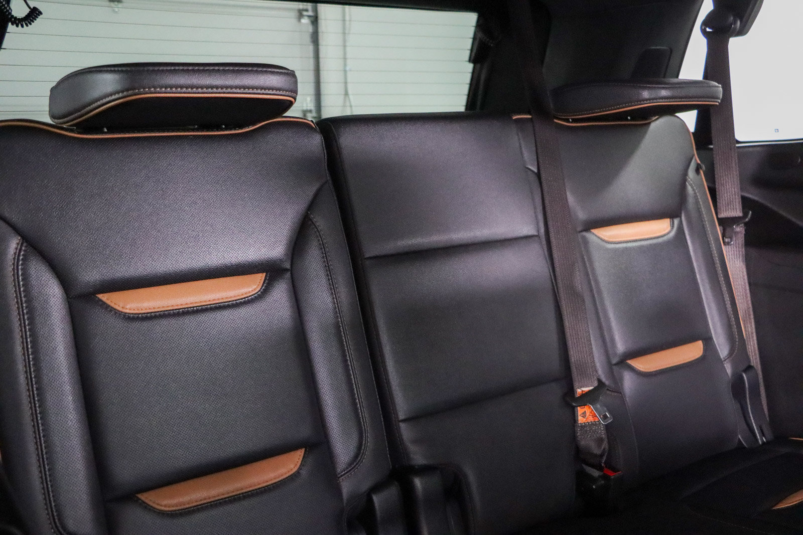 Used 2023 GMC Yukon AT4 w/ AT4 Premium Plus Package AWD/4WD image 33