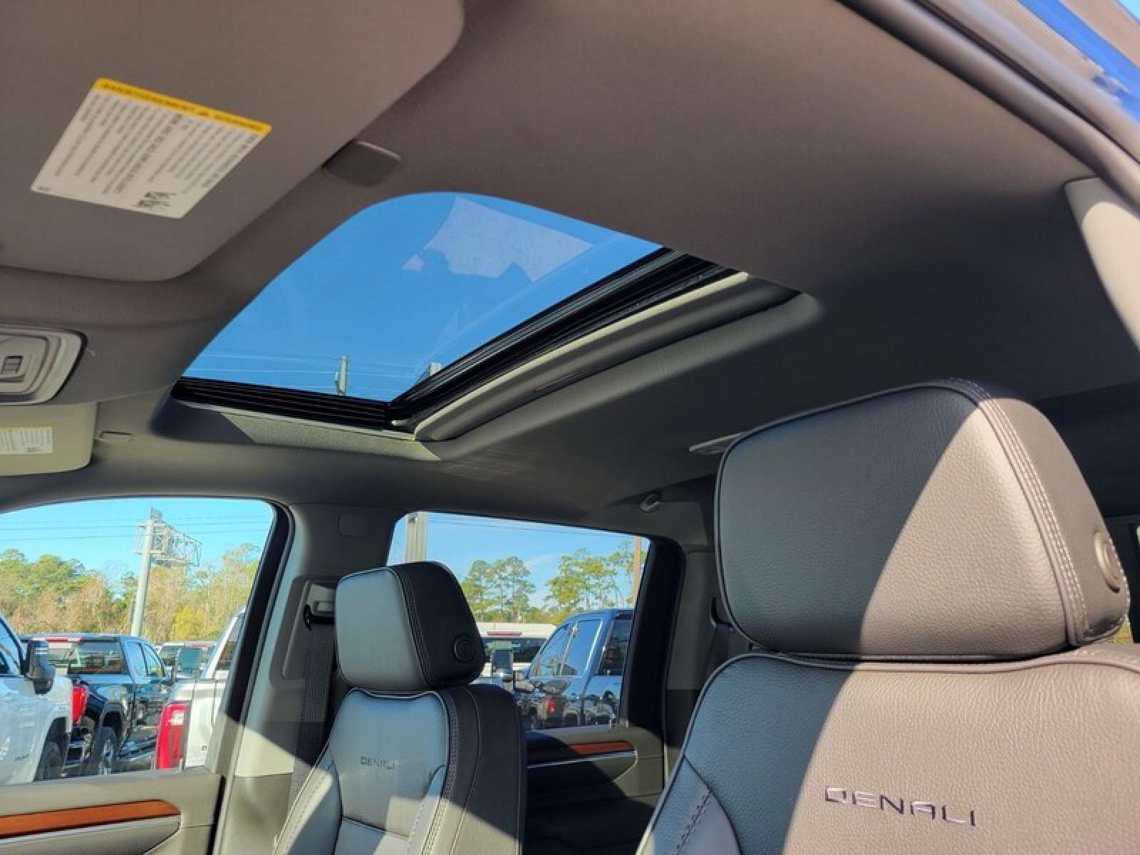 New 2026 GMC Sierra 2500 Denali w/ Denali Reserve Package image 24