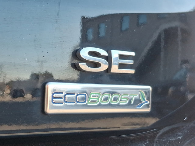 Used 2018 Ford Focus SE w/ SE Appearance Package image 30