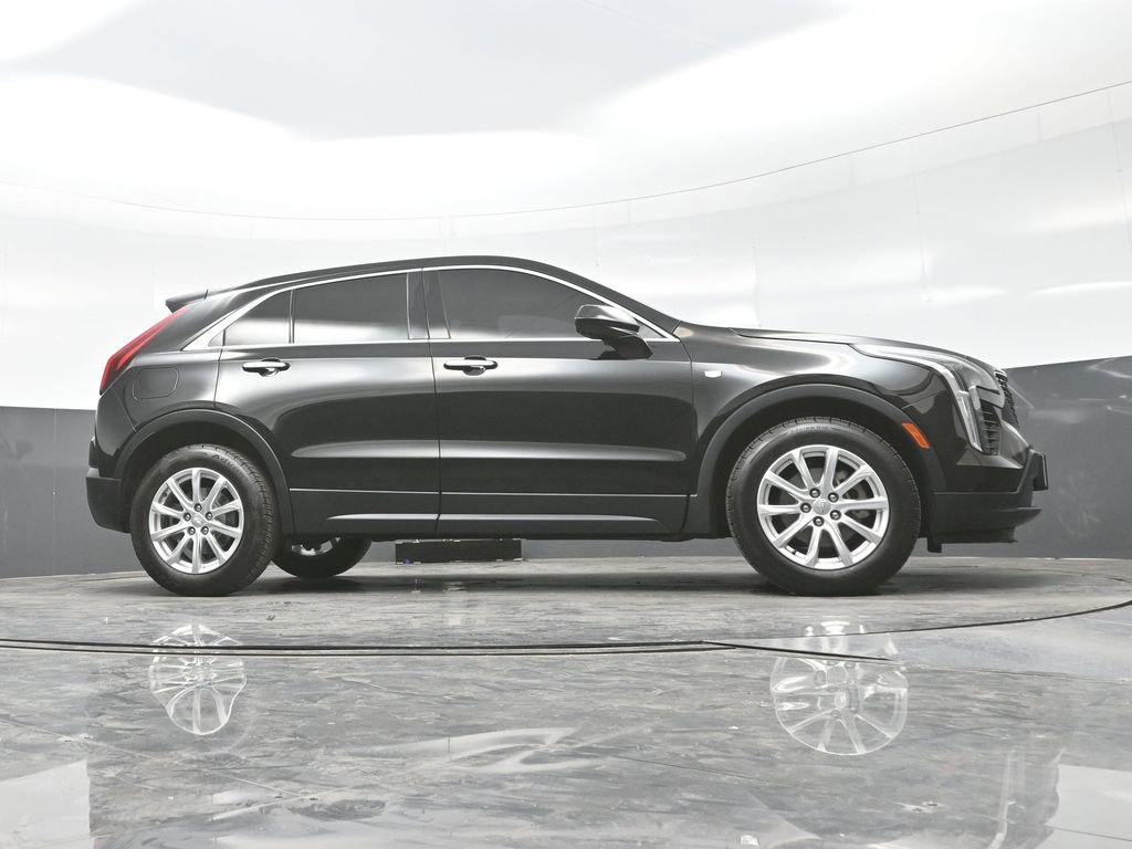 Used 2019 Cadillac XT4 Luxury w/ Cold Weather Package image 31