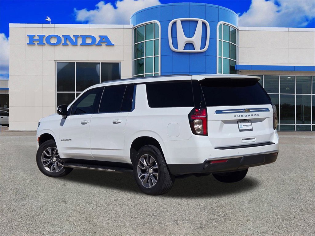 Used 2023 Chevrolet Suburban LS image 5