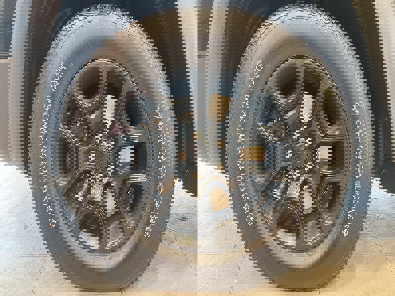 Used 2021 Jeep Cherokee Trailhawk w/ Comfort & Convenience Group image 9