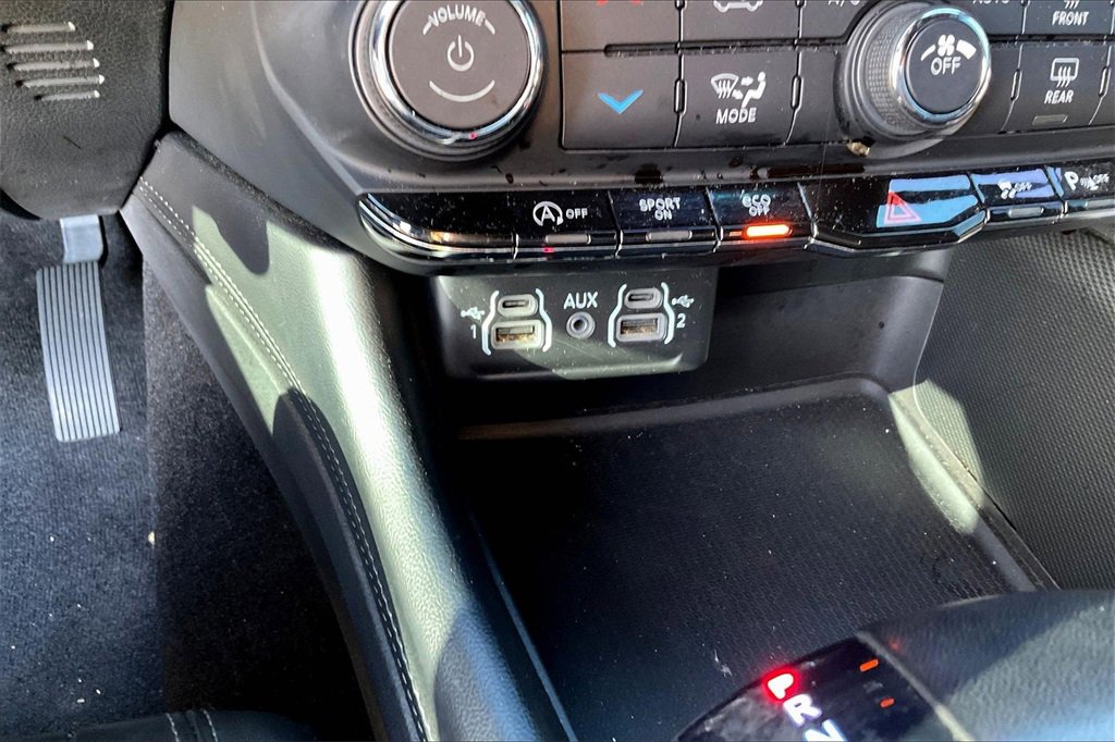 Used 2021 Dodge Durango GT image 34