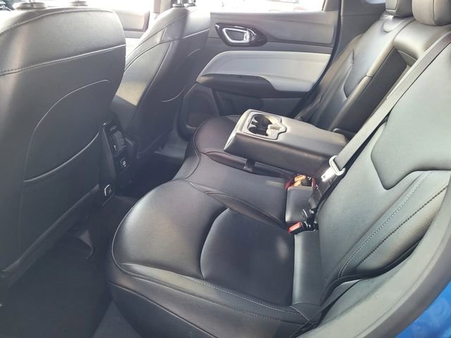 Used 2025 Jeep Compass Limited image 18
