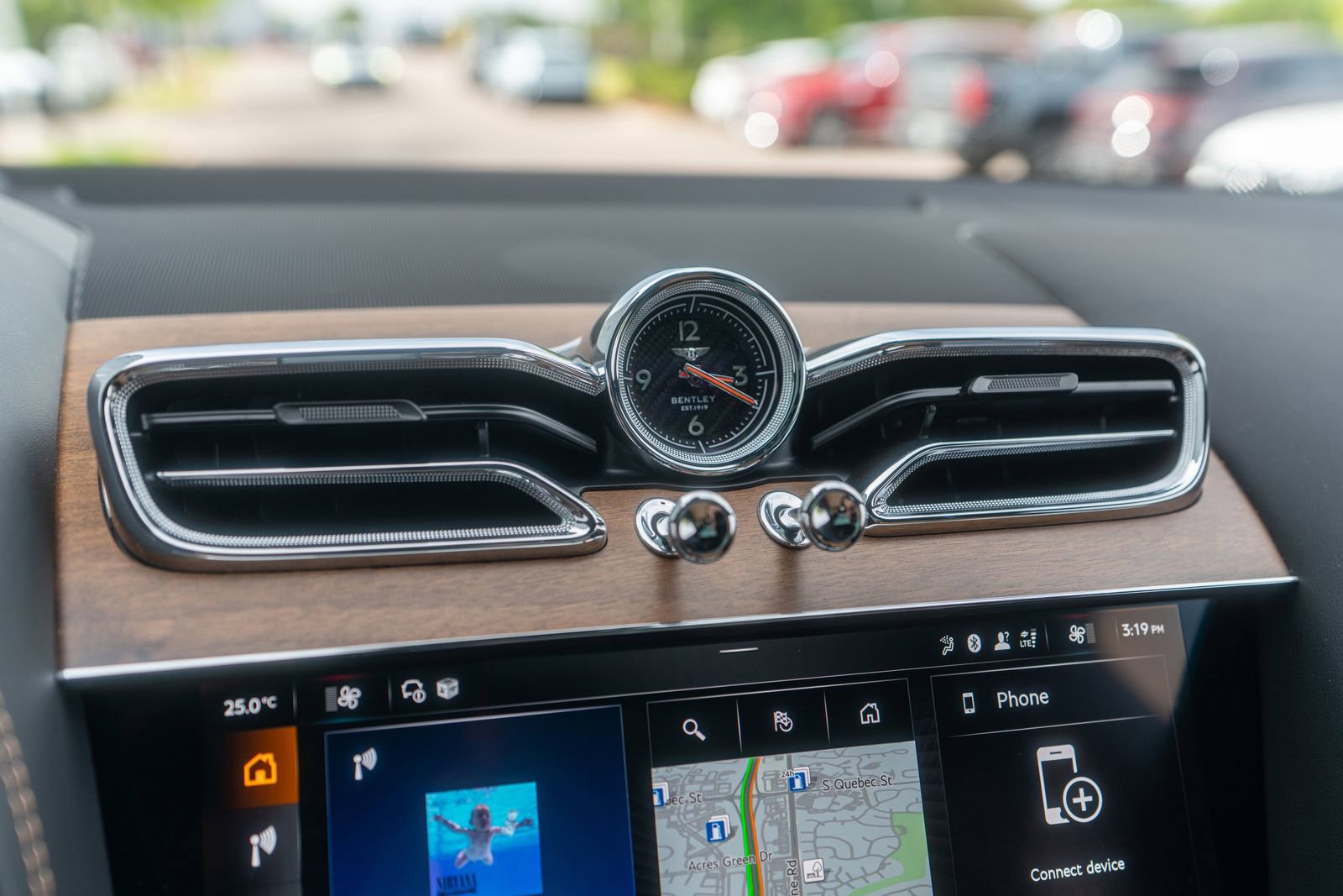 New 2025 Bentley Bentayga image 27