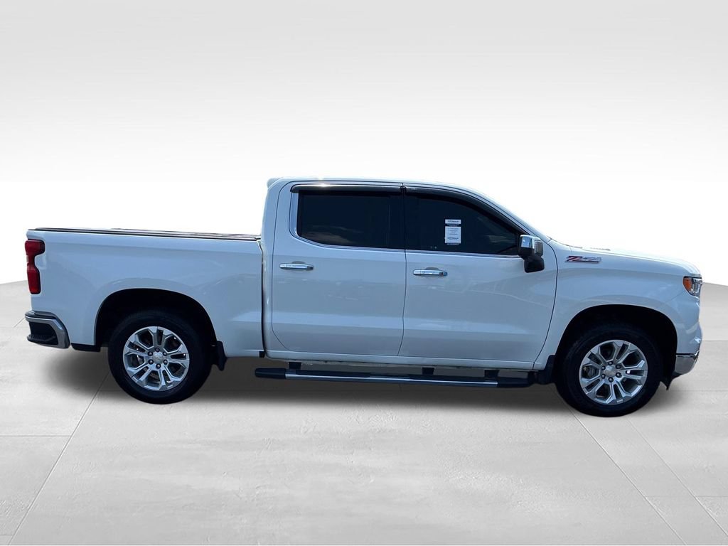 Used 2022 Chevrolet Silverado 1500 LTZ w/ LTZ Convenience Package II AWD/4WD image 6