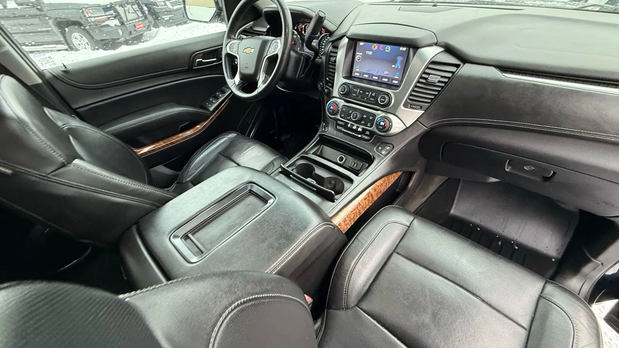 Used 2015 Chevrolet Suburban LTZ image 37