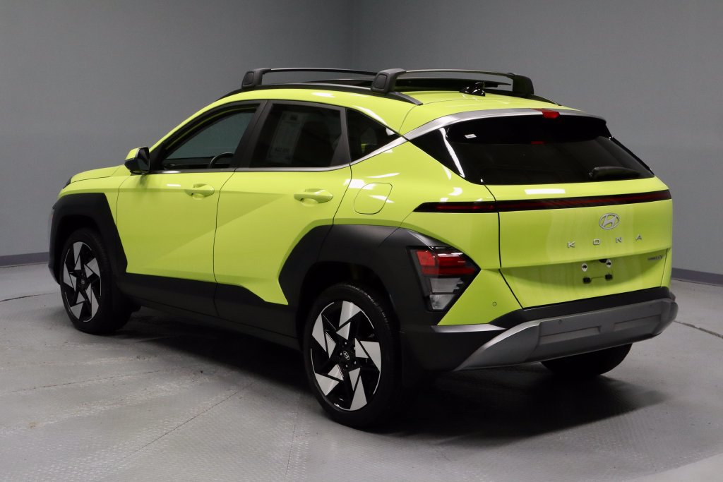 Used 2024 Hyundai Kona Limited AWD/4WD image 11