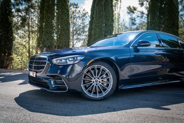 Used 2023 Mercedes-Benz S 500 4MATIC w/ AMG Line image 3