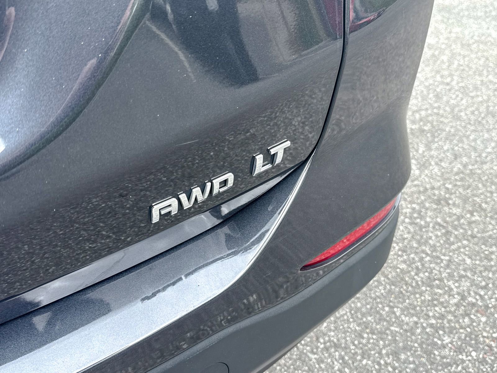 Used 2022 Chevrolet Equinox LT AWD/4WD image 12