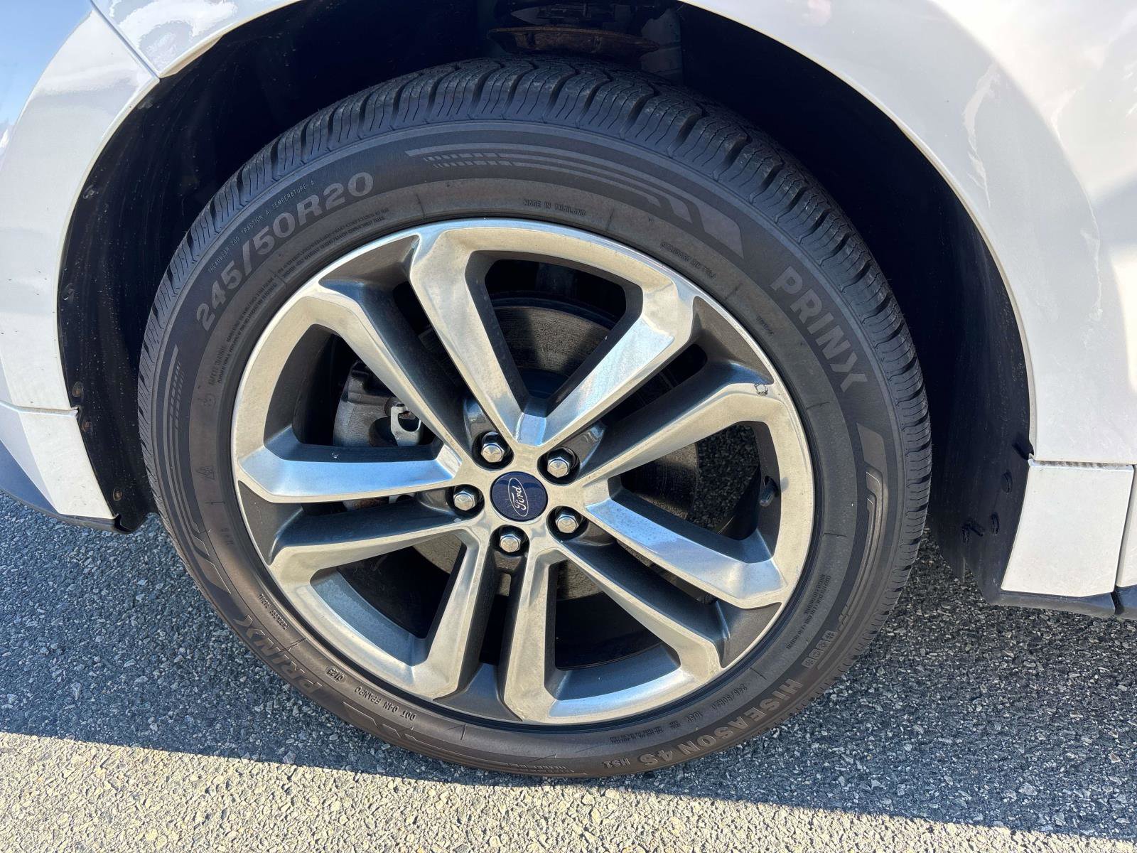 Used 2018 Ford Edge Sport w/ Technology Package image 6