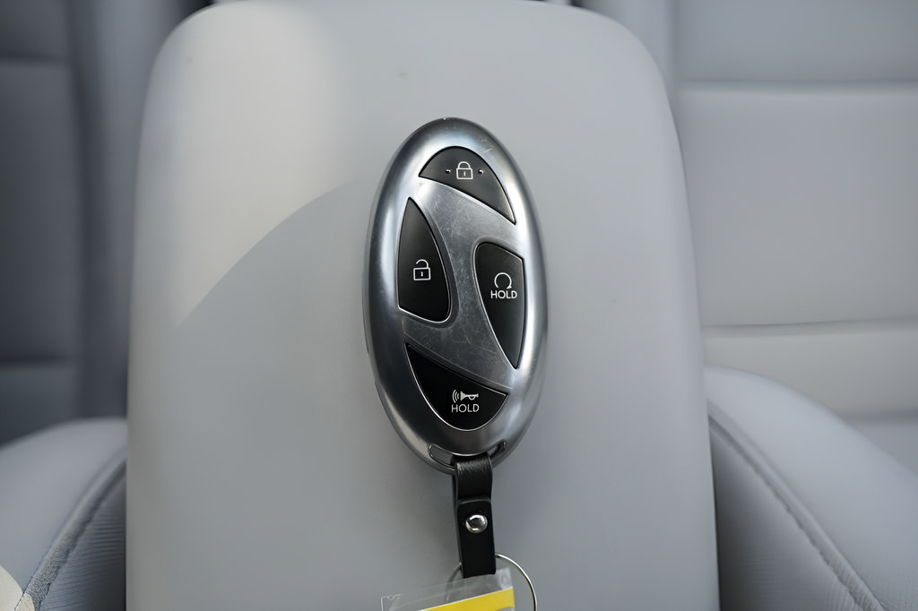 Used 2019 Buick Enclave Essence AWD/4WD image 36