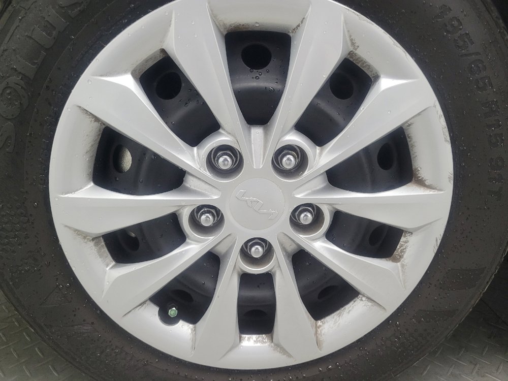 Used 2024 Kia Forte LX image 31