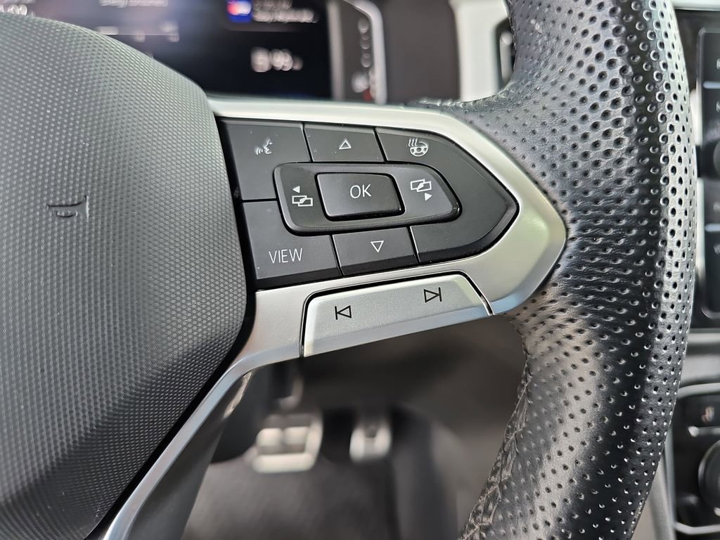 Used 2023 Volkswagen Atlas SEL R-Line AWD/4WD image 12