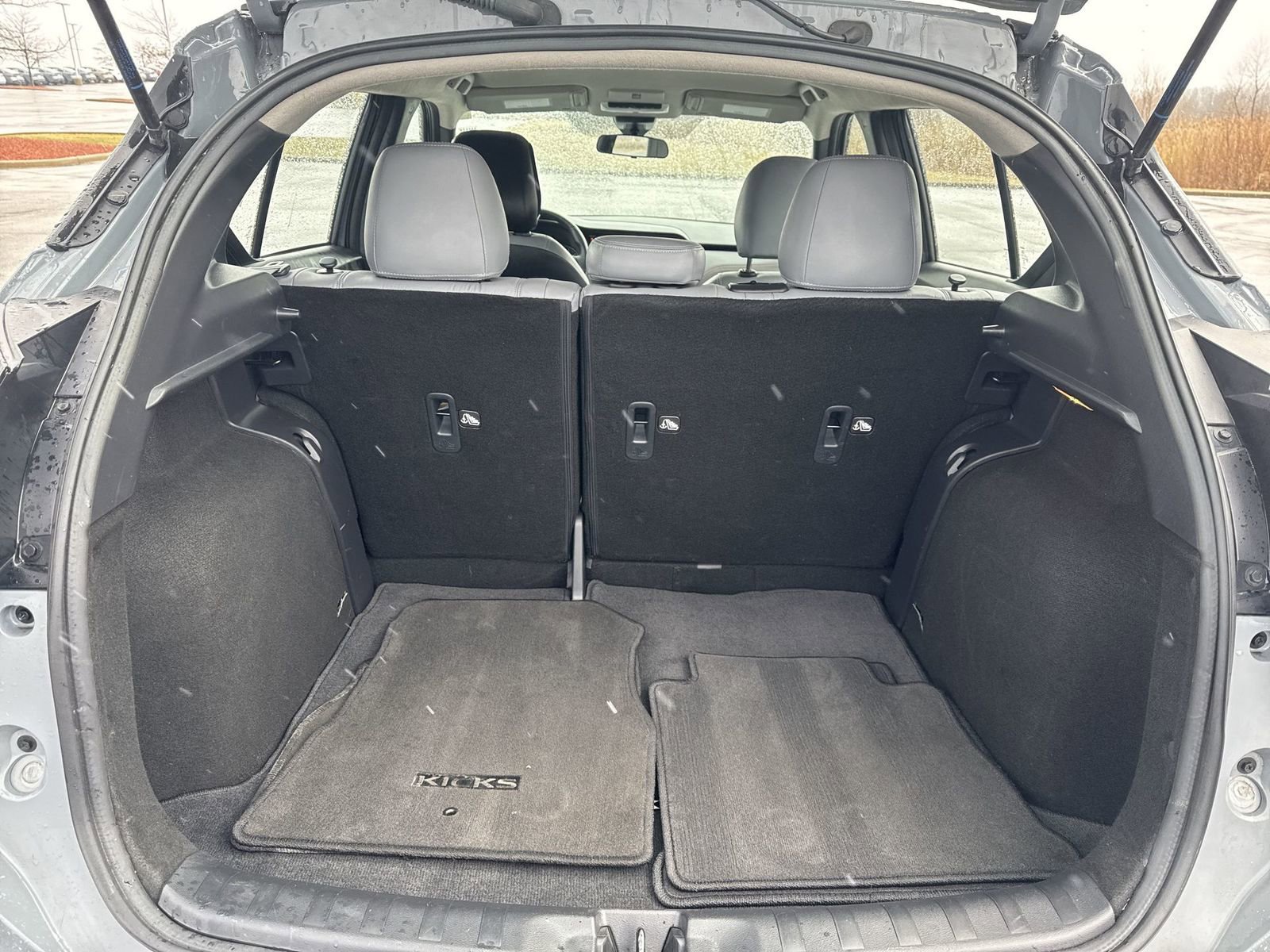 Used 2023 Nissan Kicks SR w/ SR Premium Package image 32