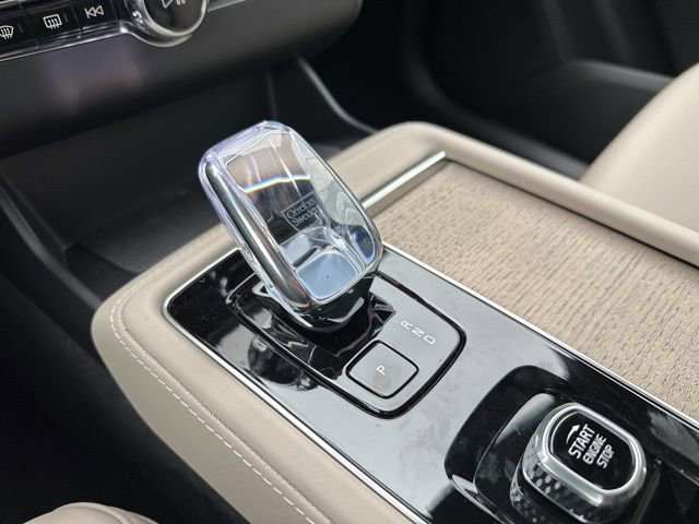 New 2026 Volvo XC90 T8 Plus w/ Protection Package image 14