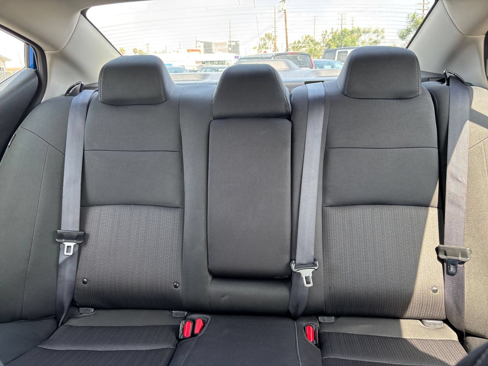 Used 2025 Nissan Altima 2.5 SV FWD image 39