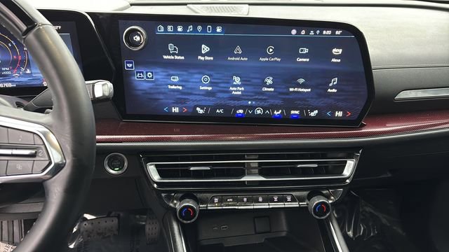 Used 2025 Chevrolet Traverse Z71 w/ Enhanced Driving Package image 10