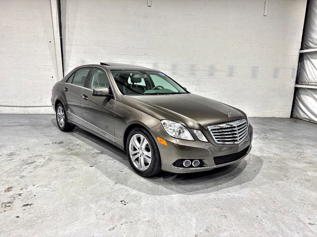 Used 2011 Mercedes-Benz E 350 Sedan image 3