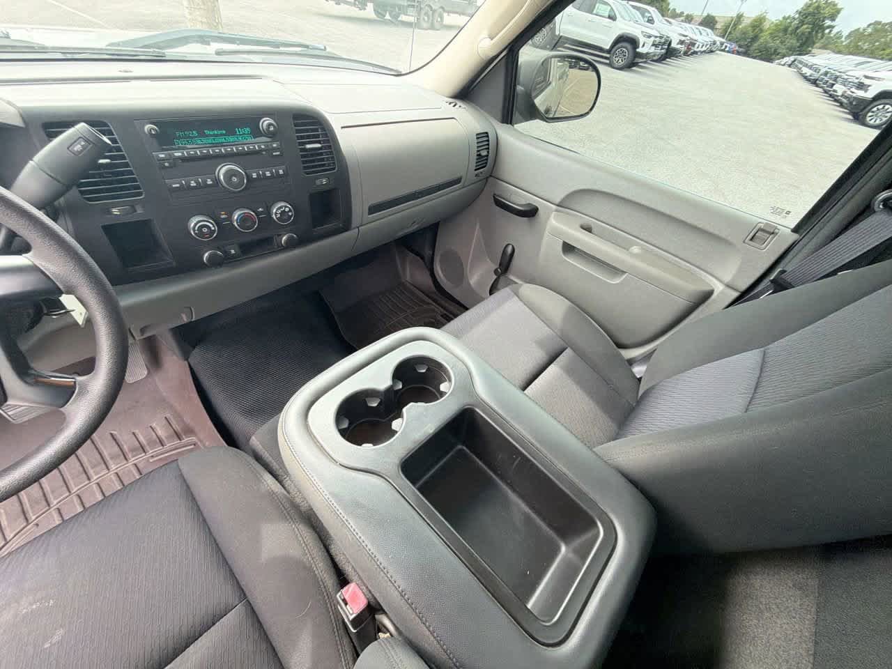 Used 2011 Chevrolet Silverado 1500 W/T RWD image 12