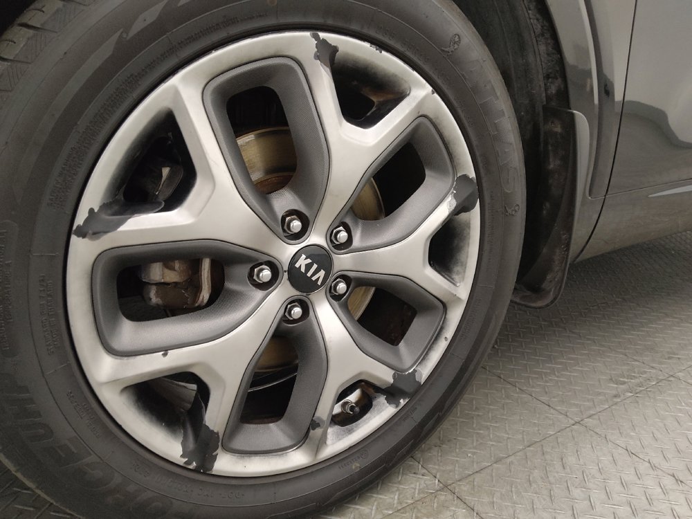 Used 2020 Kia Sorento SX image 31