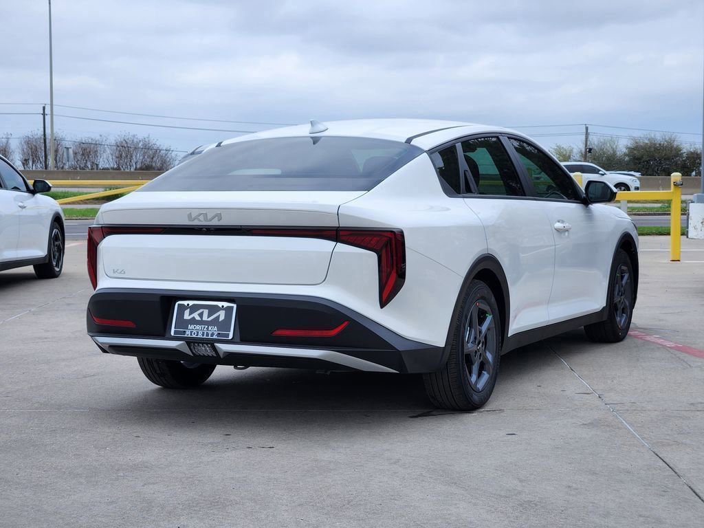 New 2026 Kia K4 FWD image 4
