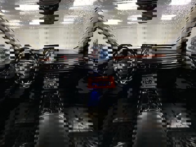 Used 2020 Lincoln Aviator Reserve w/ Equipment Group 201A image 21