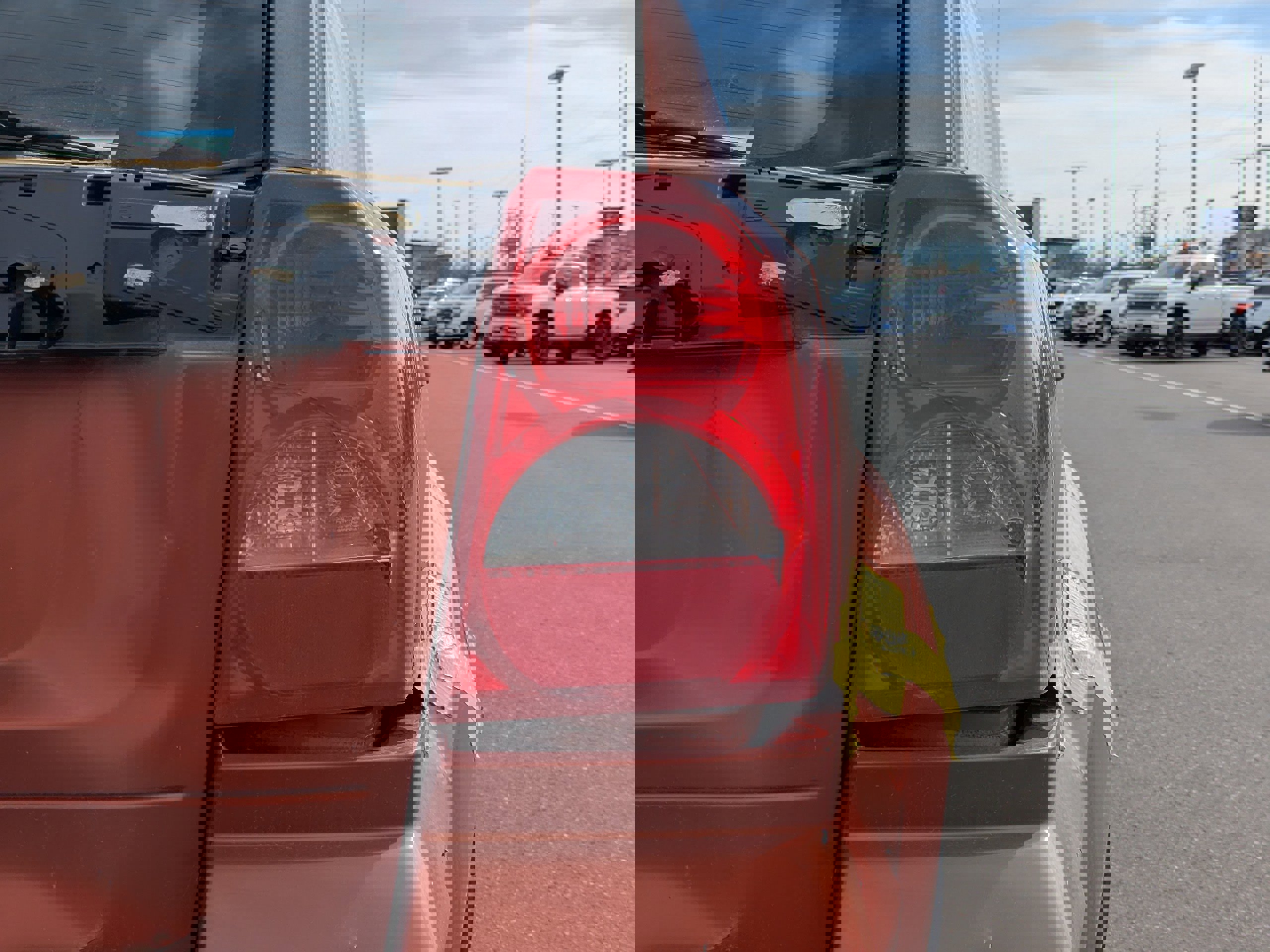 Used 2007 Dodge Caliber SXT image 35