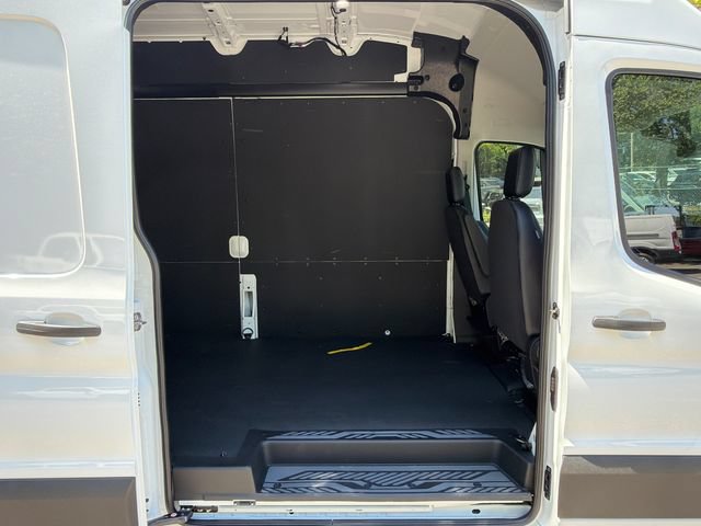 New 2026 Ford Transit 250 148 High Roof Extended w/ Load Area Protection Package RWD image 15