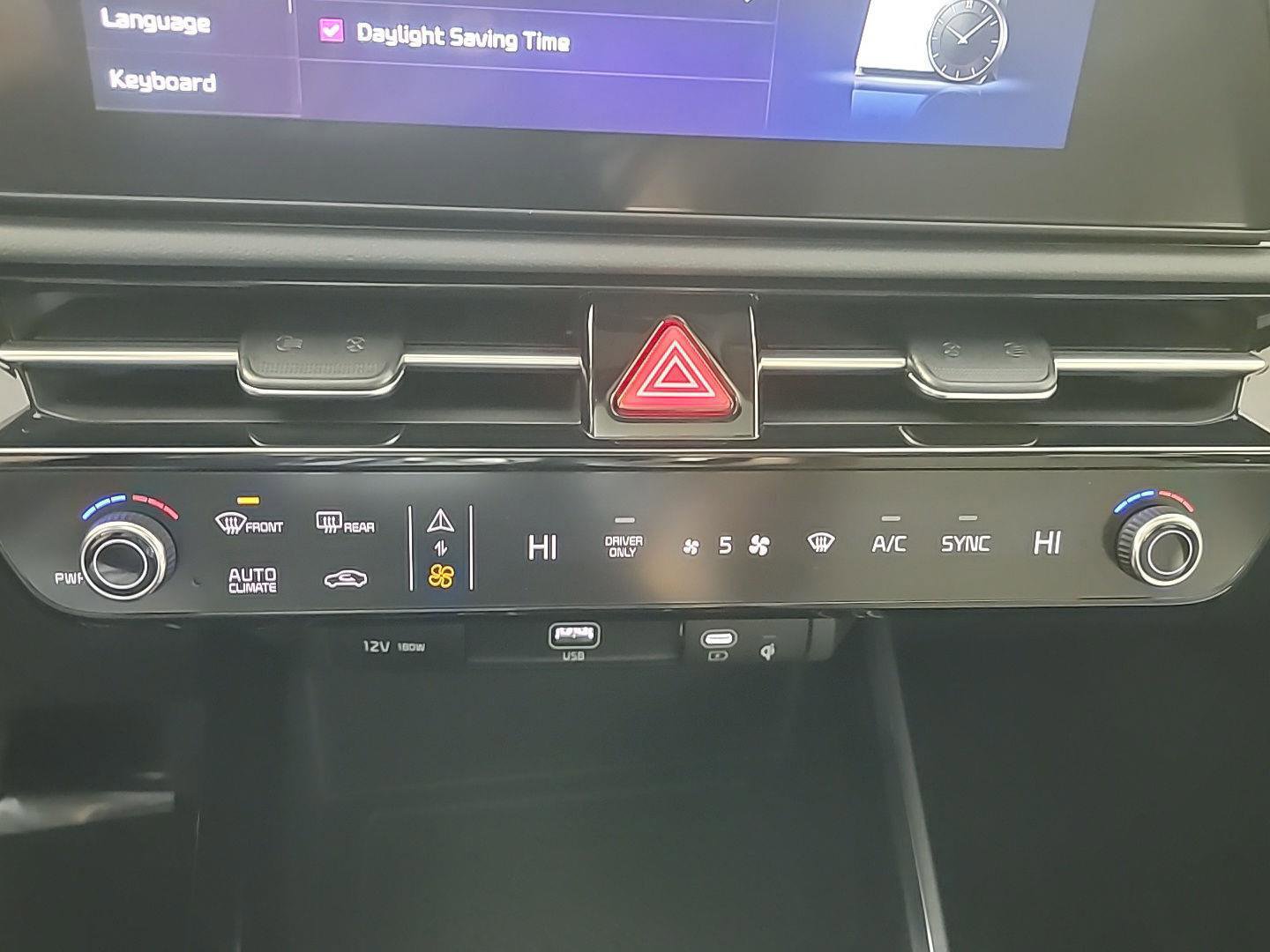 Used 2025 Kia Niro SX image 30