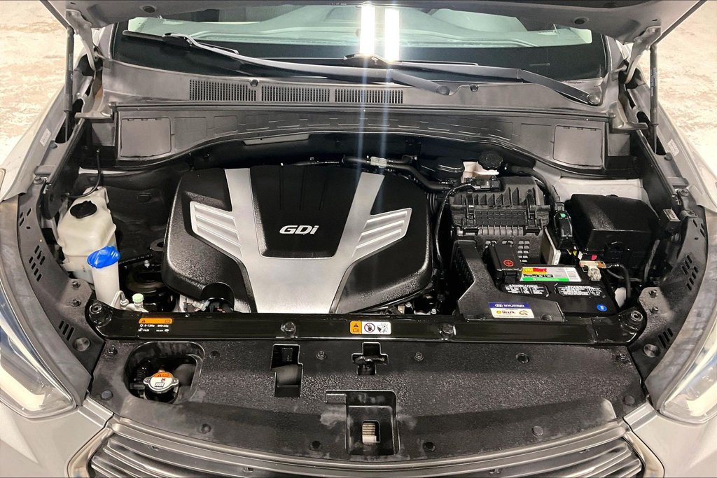 Used 2019 Hyundai Santa Fe XL SE FWD image 11