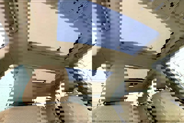 Used 2016 Lexus ES 350 w/ Luxury Package w/Wood Trim image 21