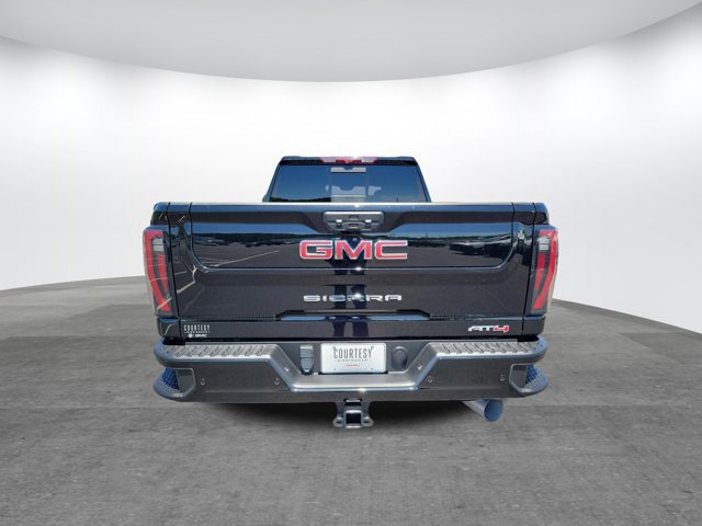 Used 2024 GMC Sierra 2500 AT4 w/ Technology Package AWD/4WD image 7