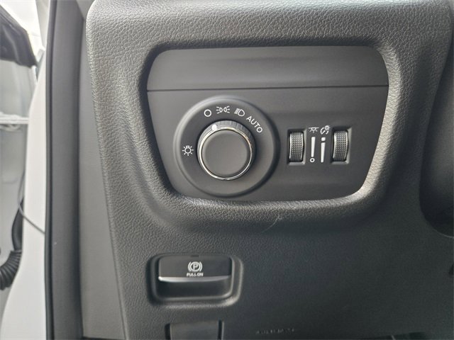 Used 2023 Jeep Grand Cherokee L Laredo image 18