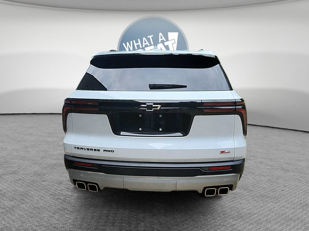 Certified 2026 Chevrolet Traverse Z71 w/ LPO, Floor Liner Package AWD/4WD image 6