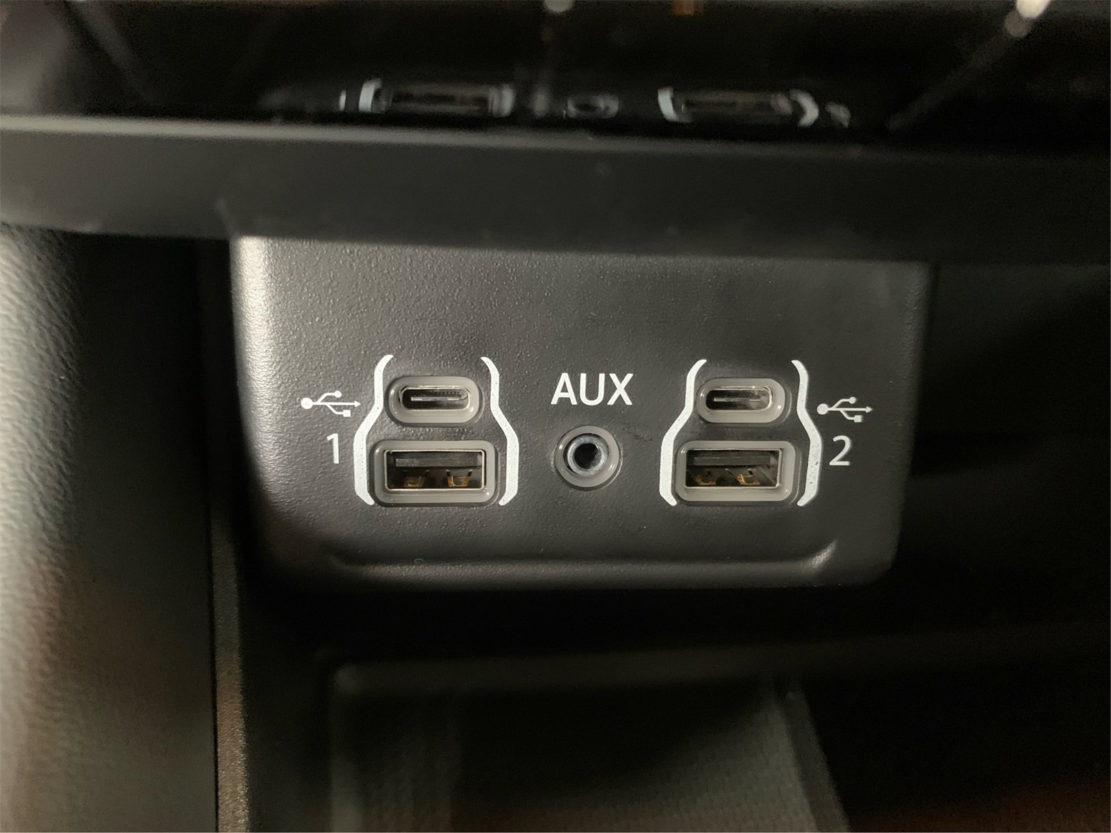 Used 2025 Dodge Durango GT w/ Blacktop Package image 34