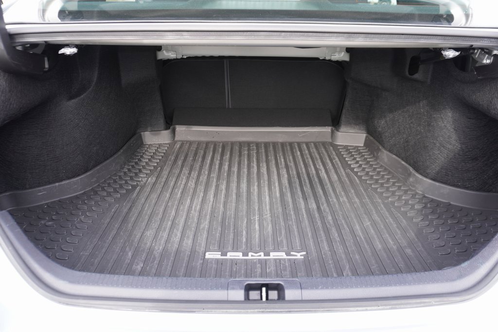 Used 2024 Toyota Camry XLE w/ Cold Weather Package image 26