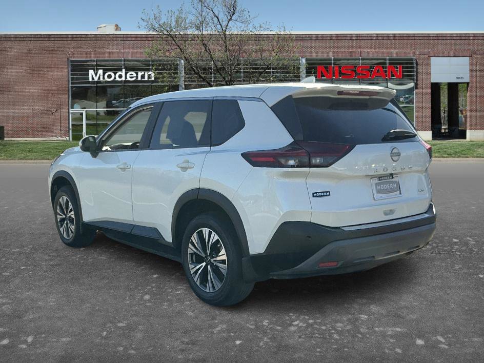 Certified 2023 Nissan Rogue SV image 2