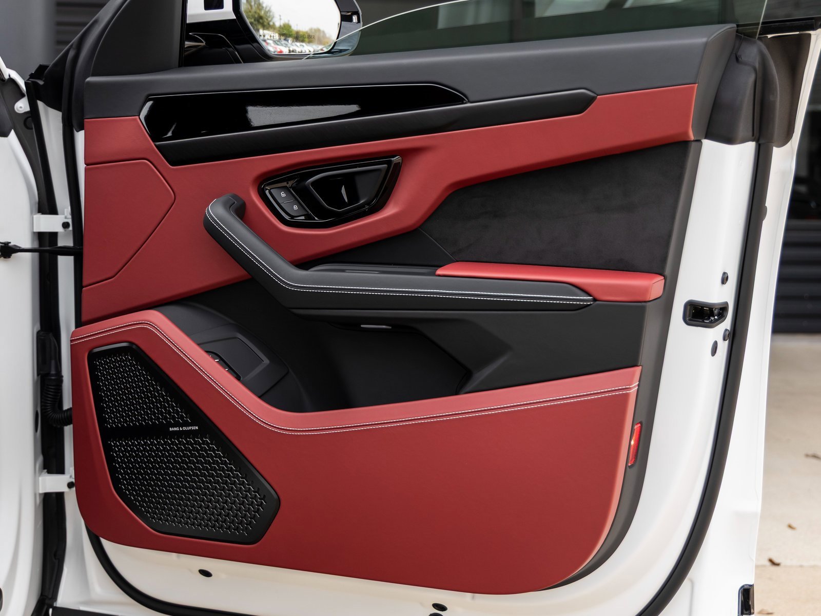 Used 2024 Lamborghini Urus S image 42