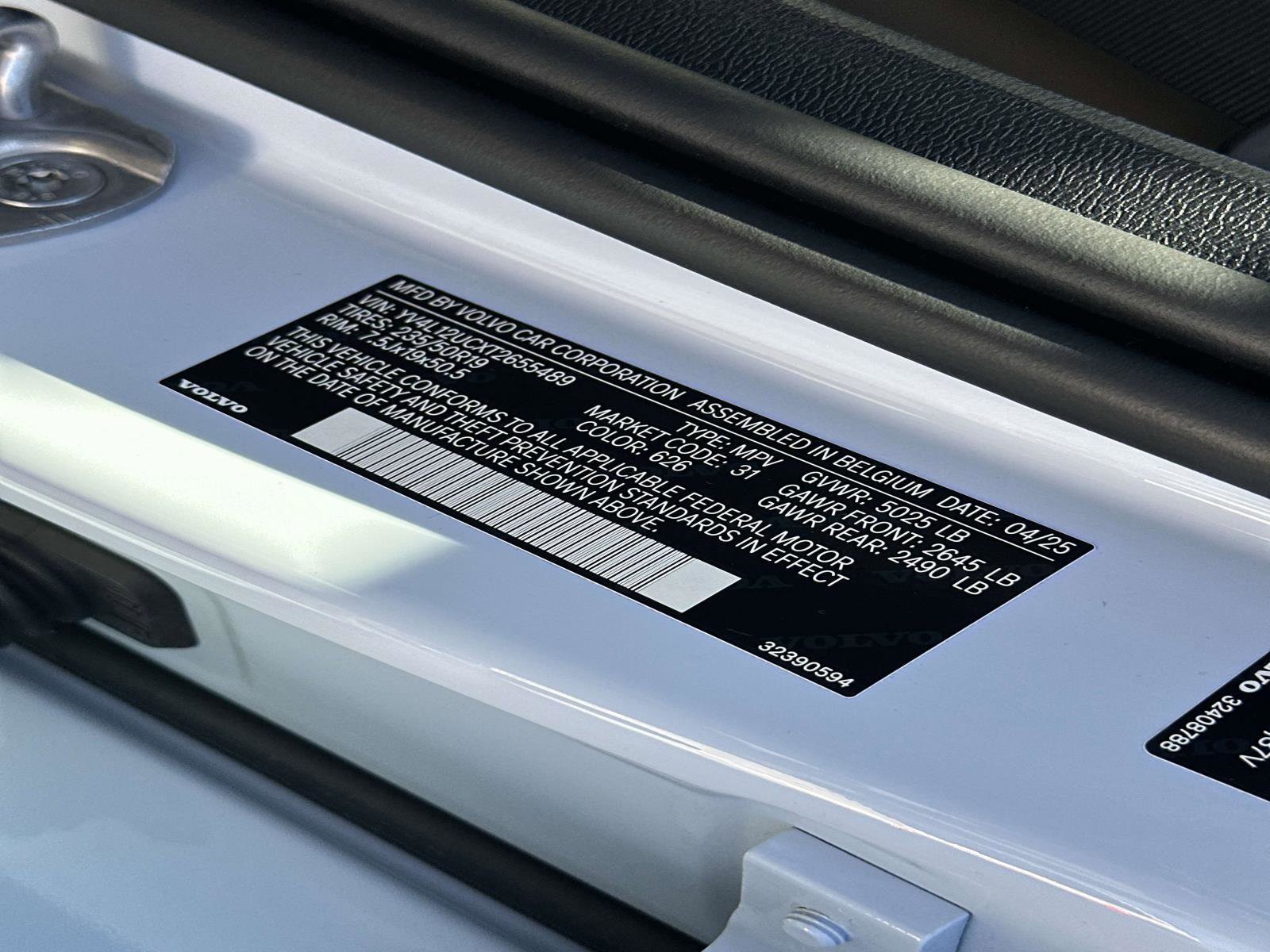 Certified 2026 Volvo XC40 B5 Plus w/ Protection Package Premier image 29