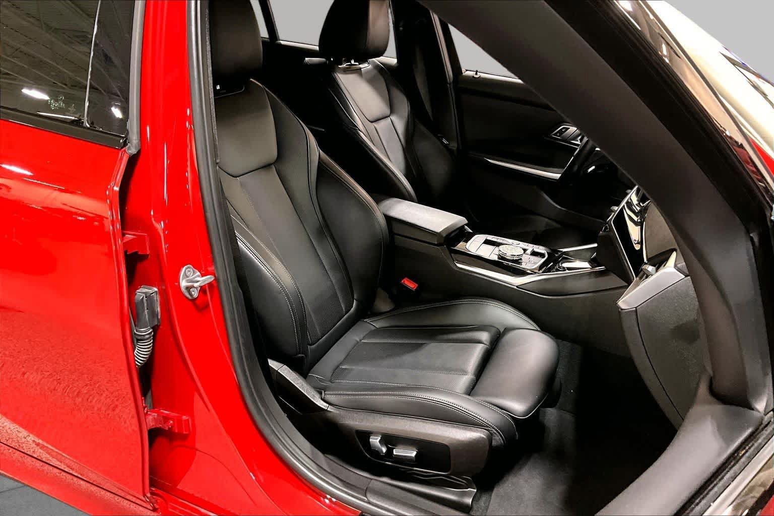 Used 2023 BMW 330i Sedan RWD image 9