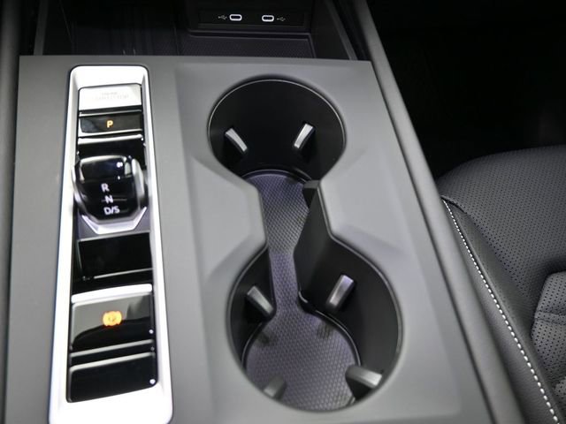 New 2026 Volkswagen Atlas SE image 9