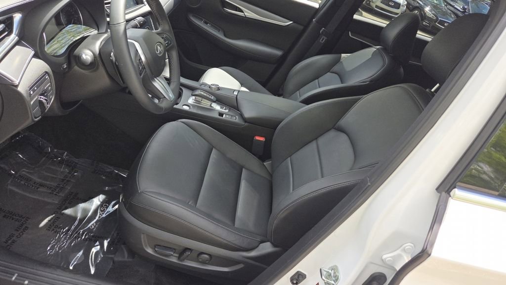 Certified 2023 INFINITI QX50 Pure AWD/4WD image 31