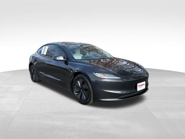 Used 2024 Tesla Model 3 Standard Range image 4