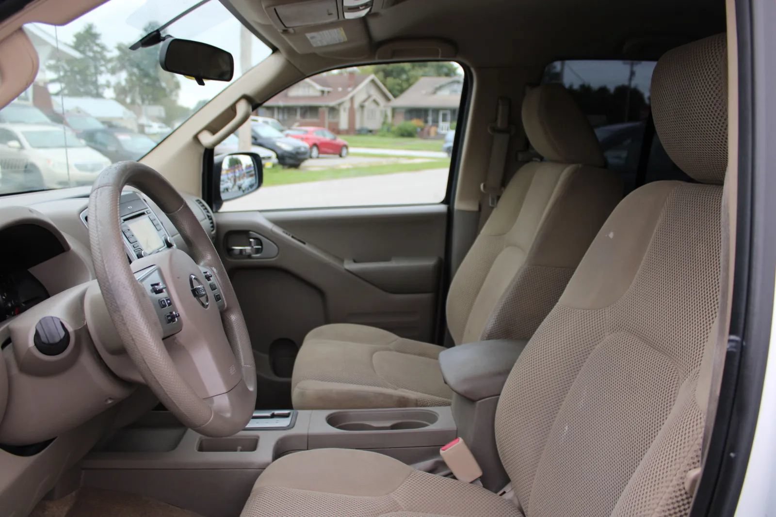 Used 2015 Nissan Frontier SV RWD image 10