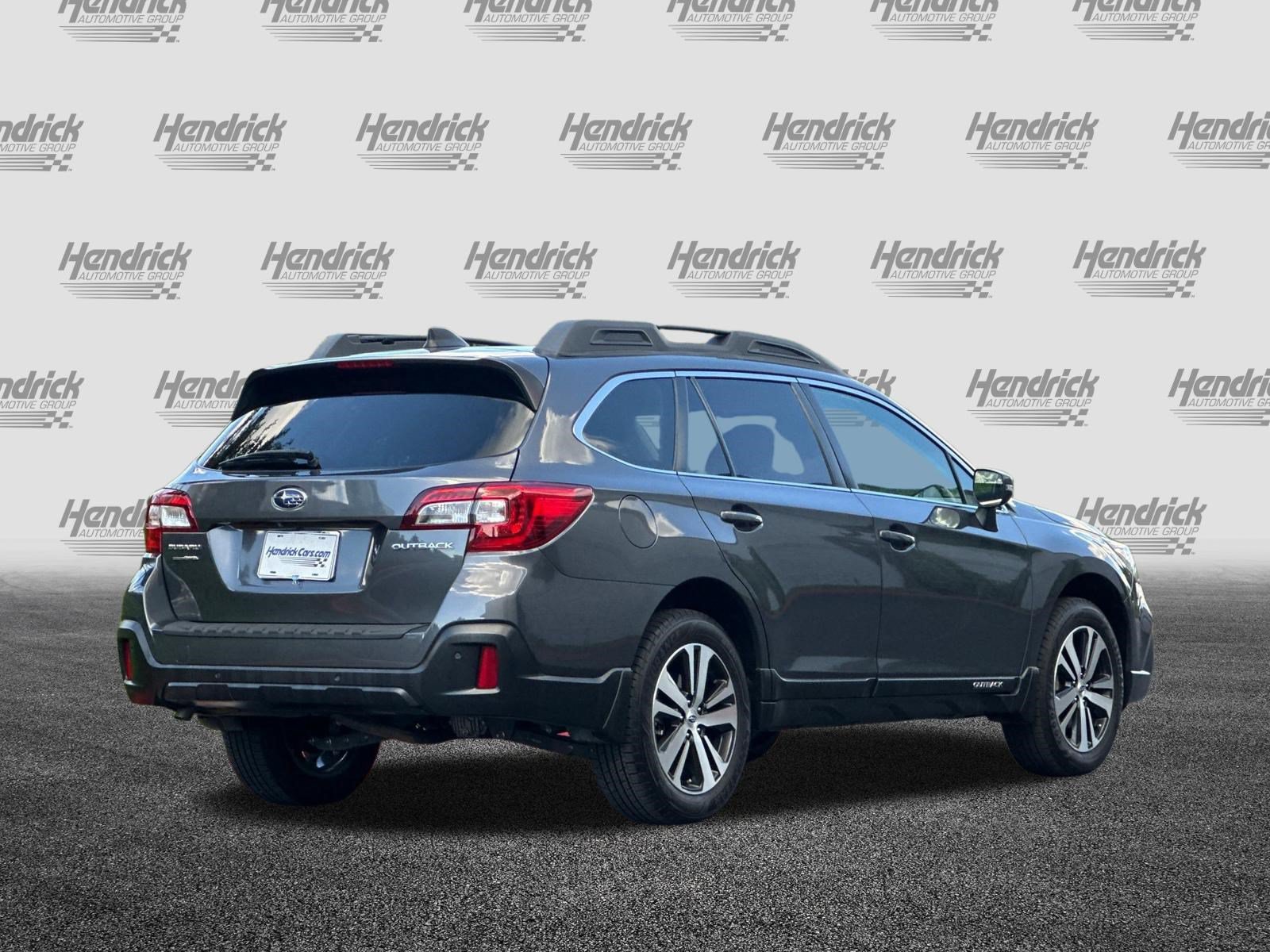 Used 2018 Subaru Outback 2.5i Limited AWD/4WD image 5