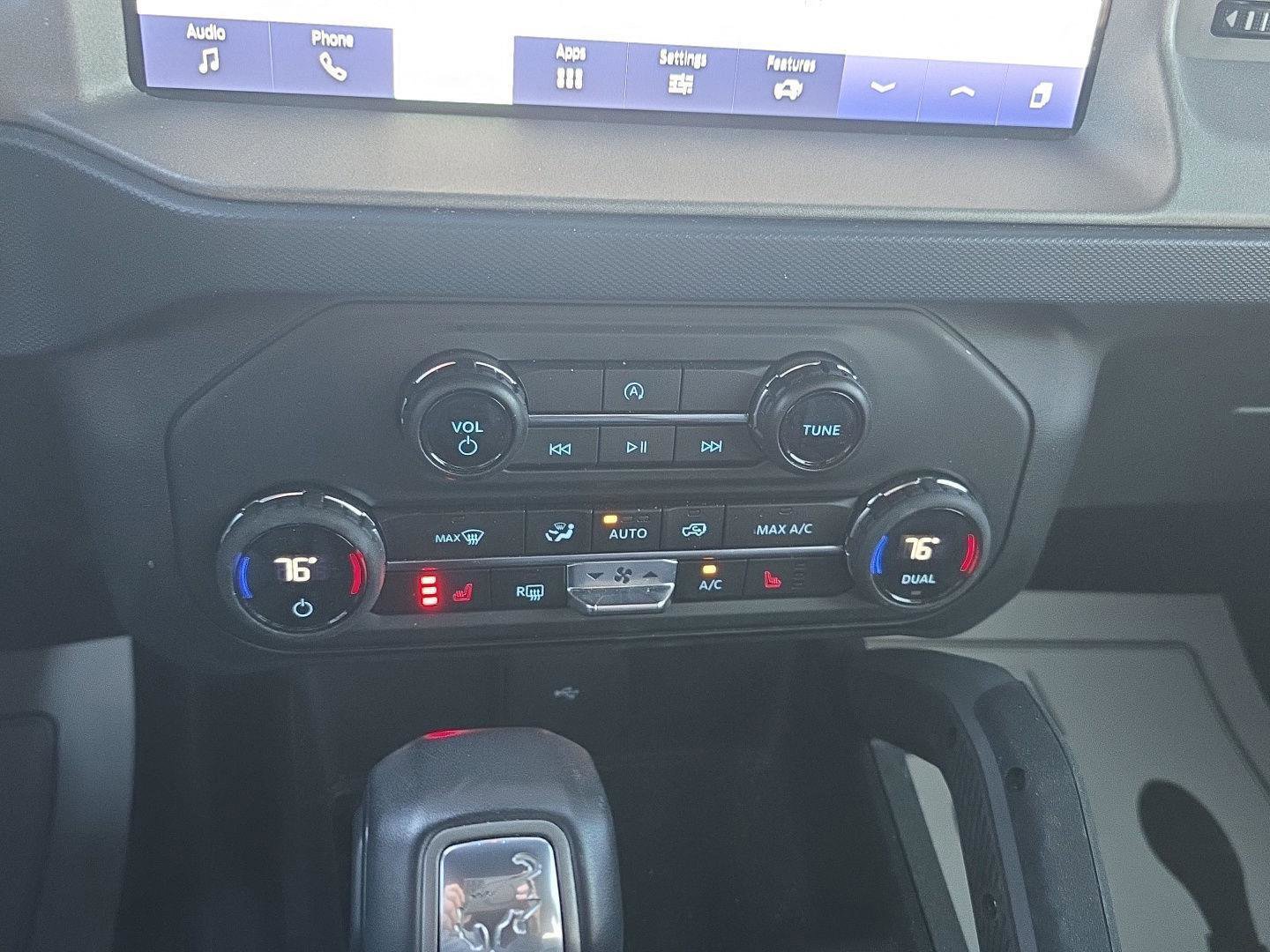 Used 2024 Ford Bronco Outer Banks image 19